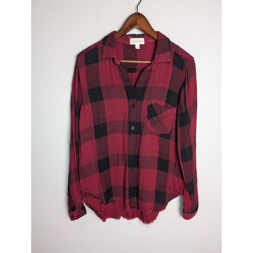 Cloth & Stone Button-Up Womens M Red Plaid Long Sleeve Frayed Hem Pockets